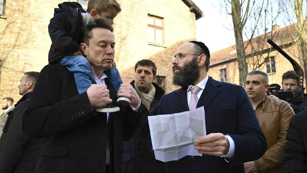 Après des propos controversés. C'est «incroyablement émouvant», dit Musk de sa visite à Auschwitz