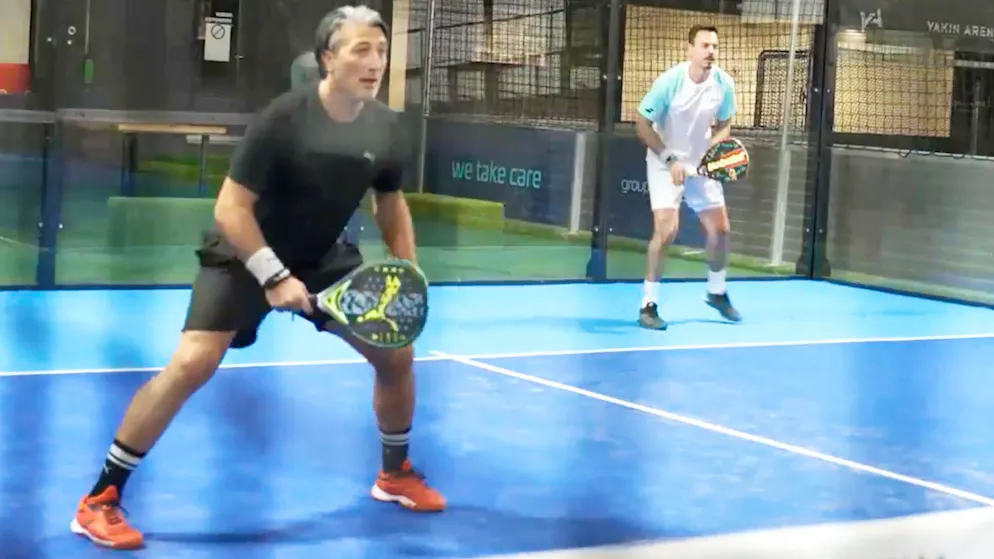 Viele Ex-Fussball-Stars gehen fremd. So gut spielen Yakin und Benaglio Padel