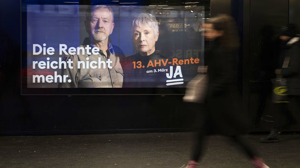 Abstimmung vom 3. März. Mehrheit will eine 13. AHV-Rente – aber nicht bis 66 arbeiten