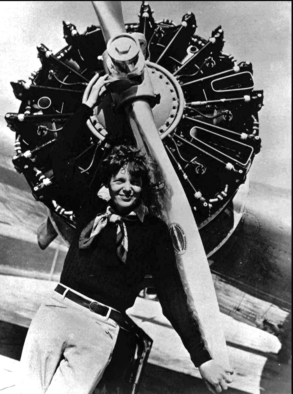 Amelia Earhart nel 1937.