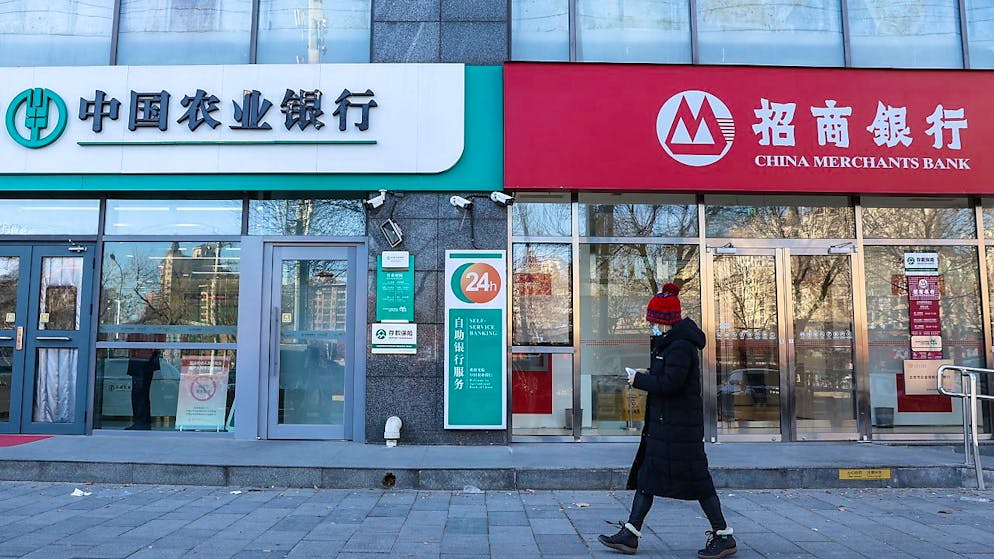 Les exportations chinoises ont pour leur part connu l'an dernier leur premier repli depuis sept ans, pénalisées par les tensions géopolitiques et une demande mondiale atone. (EPA/WU HAO)