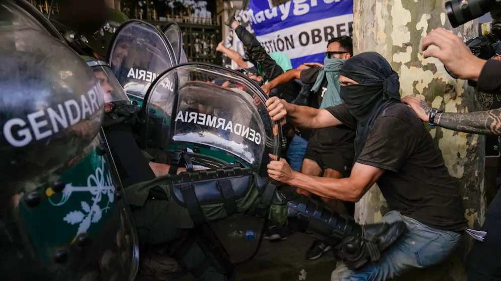Radikales Sparprogramm. Inflationsrate in Argentinien steigt auf über 280 Prozent