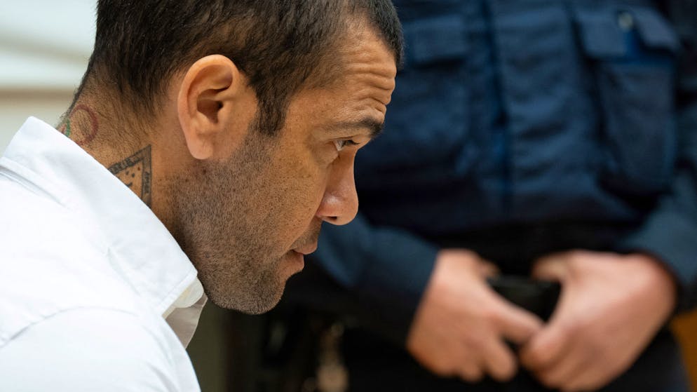 «Angoisse et terreur». Que risque Dani Alves, jugé pour viol à Barcelone ?