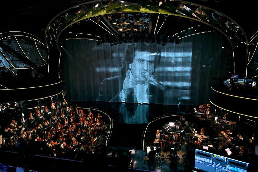 Prima serata del Festival di Sanremo 2023. Molto commovente anche il ricordo dedicato al cantane Toto Cutugno, scomparso nel 2023.