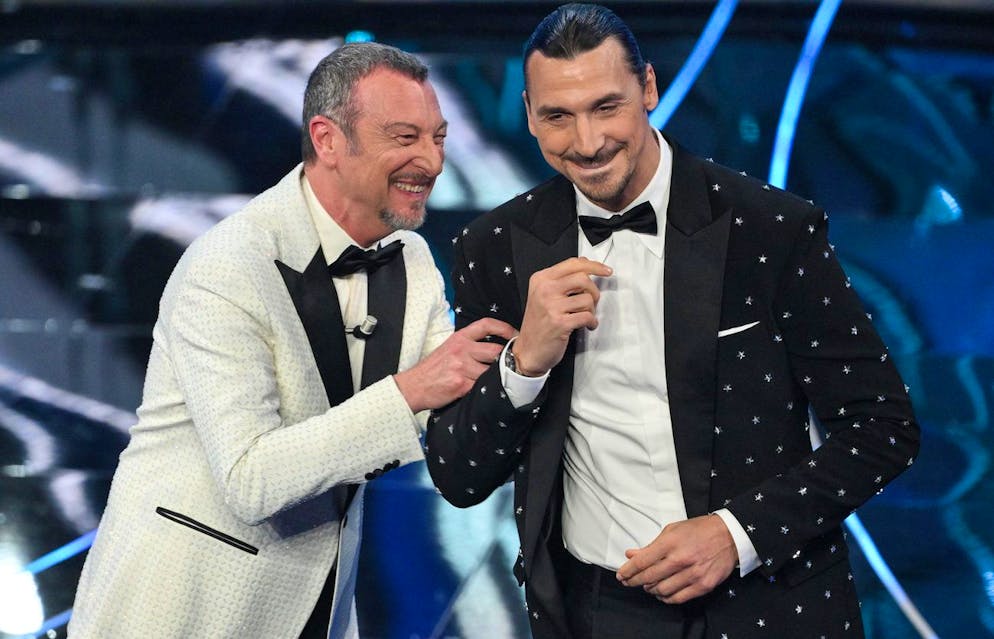 Prima serata del Festival di Sanremo 2023. A sorpresa è tornato sul palco anche l'ormai ex calciatore Zlatan Ibrahimovic.
