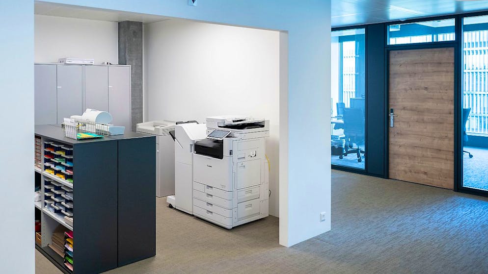 Le taux de chômage en Suisse a pris l'ascenseur en janvier, passant à 2,5% contre encore 2,3% en décembre, indique mercredi le Secrétariat d'Etat à l'économie (Seco). Le nombre d'inscrits auprès des offices régionaux de placement (ORP) a enflé de 6316 personnes. (KEYSTONE/Christian Beutler)