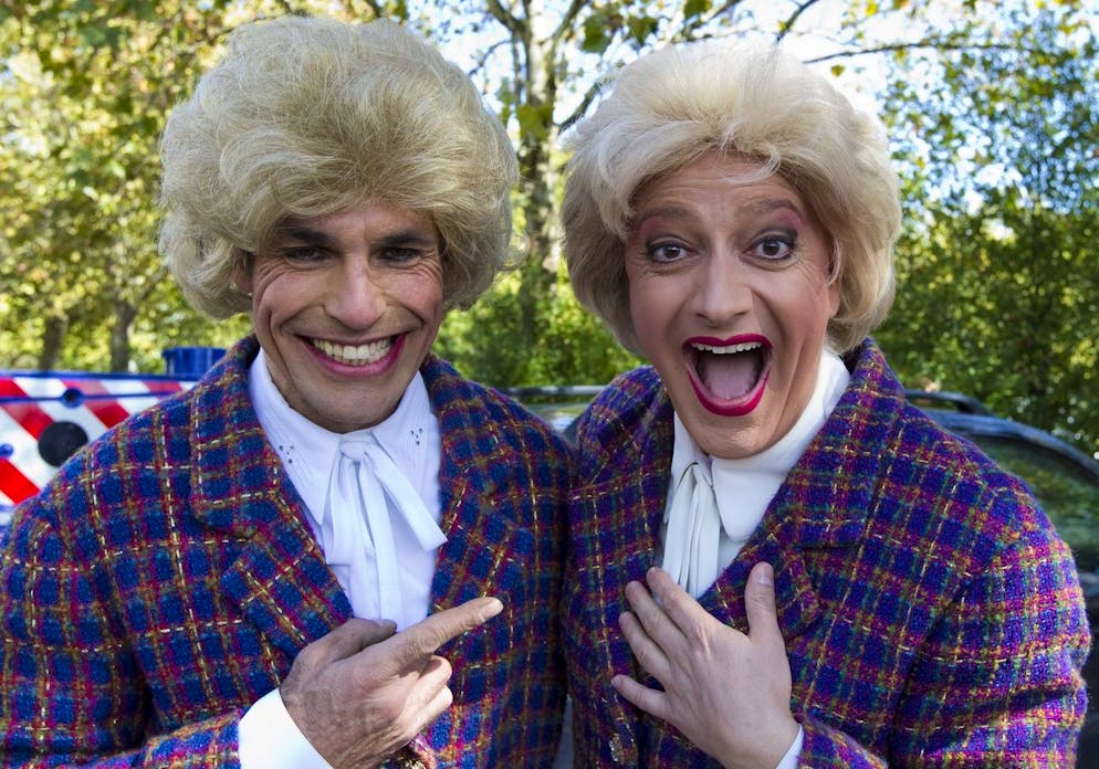 È morto Freddy Nock. Freddy Nock con il celebre personaggio di fantasia romando Marie-Therese Porchet, prima di una camminata a 30 metri d'altezza sopra la Place Bellerive a Losanna nel 2010.  