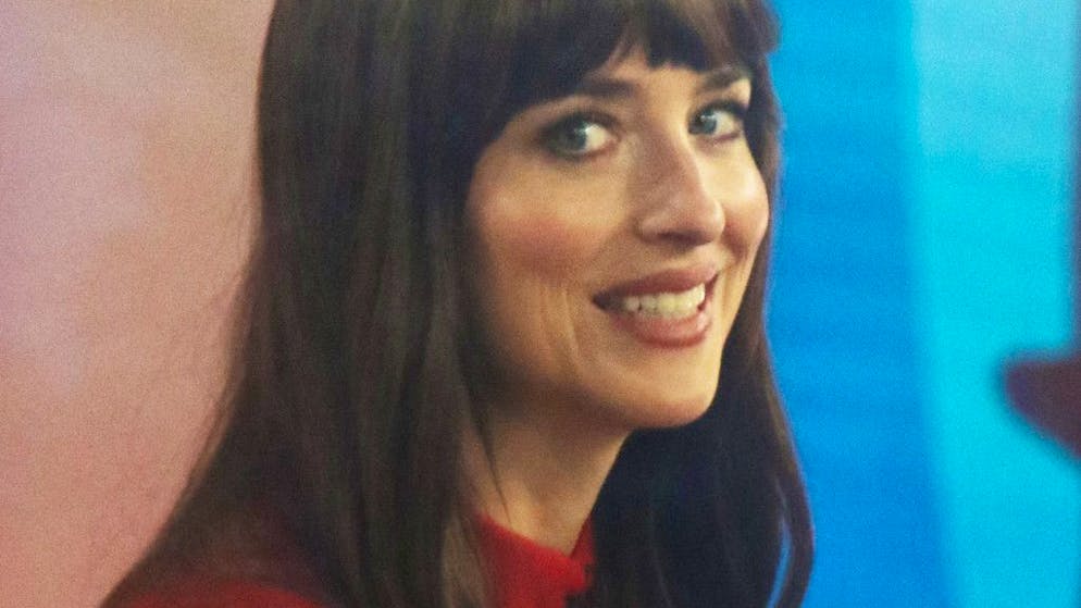 Serie TV. Dakota Johnson ricorda il cameo in «The Office»: «Il momento peggiore della mia vita»