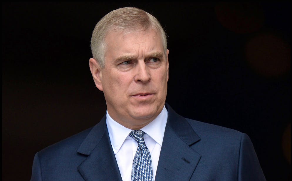 Das Skandal-Interview mit Prinz Andrew kommt als Film. Nach dem Skandal-Interview musste Prinz Andrew unter anderem alle seine militärischen Titel abgeben.