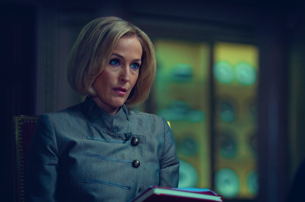 Das Skandal-Interview mit Prinz Andrew kommt als Film. So sieht Anderson im Film aus ...