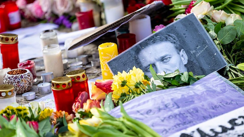 Team bestätigt Tod von Kremlgegner. «Wir fordern, dass Nawalnys Körper umgehend der Familie übergeben wird»