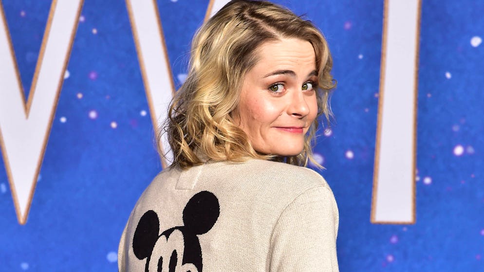 Hazel Brugger wurde zum zweiten Mal Mutter. «Wir haben ein neues Baby zu Hause»