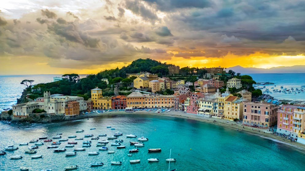 Amato dagli svizzeri. Il villaggio turistico di Sestri Levante vuole far pagare la spiaggia