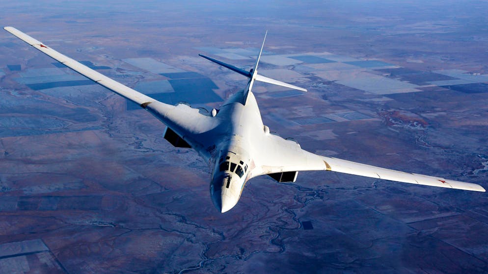 Vladimir Poutine a effectué jeudi un vol d'une trentaine de minutes à bord d'un bombardier stratégique et supersonique Tu-160M.