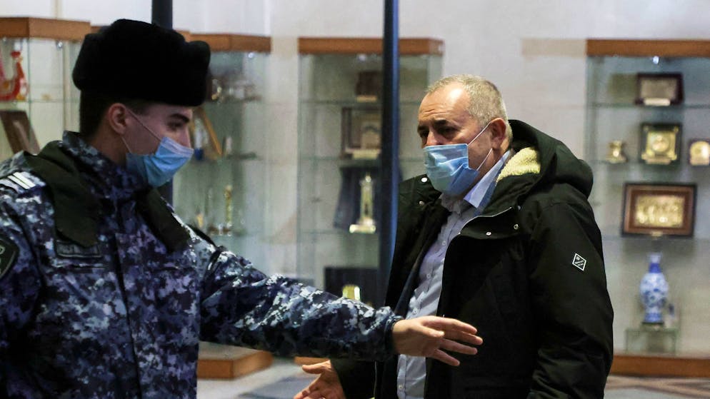 Boris Nadeschdin erscheint am 15. Februar vor dem Obersten Gericht in Moskau, wo er ein Einspruch gegen seinen Wahlausschluss eingelegt hat.