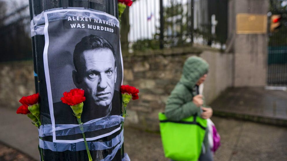 Russia verso le elezioni. Blindati i funerali di Navalny, Novaya Gazeta nel mirino