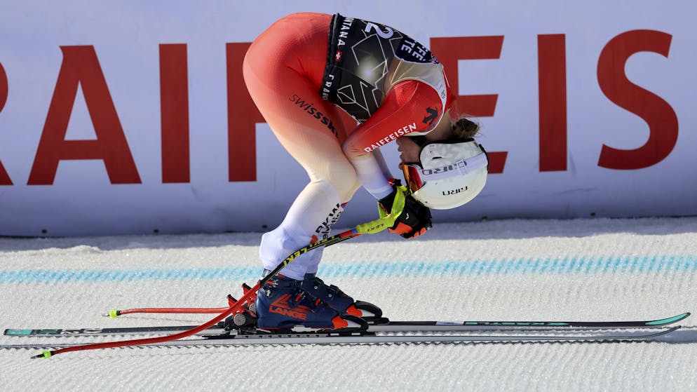 La Suissesse Jasmine Flury, ici à l’arrivée de la descente à Crans-Montana en 2024.