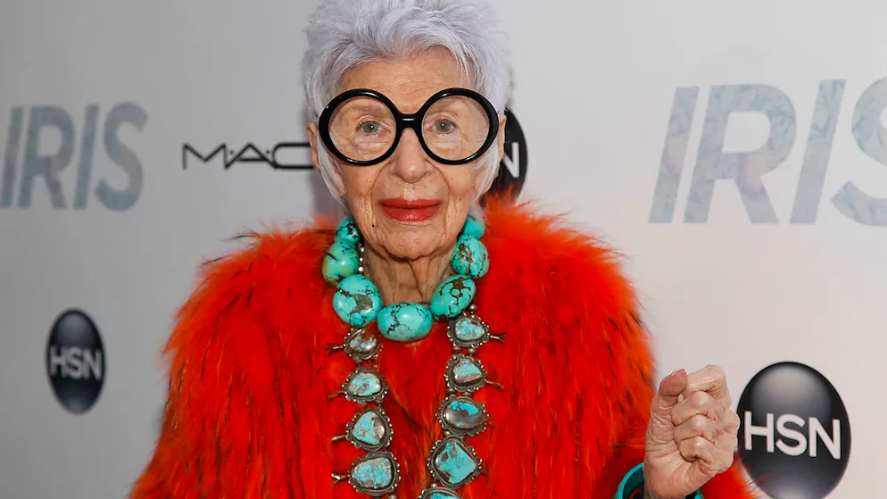 Stati Uniti. È morta a 102 anni Iris Apfel, l'icona della moda di New York