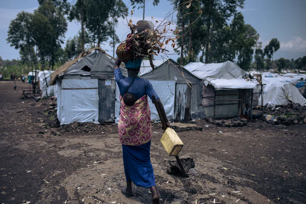 Ces deux femmes ont été tuées car elles ont été accusées par une partie de la population de pratiquer la sorcellerie et «d'être derrière le décès de plusieurs personnes» de la communauté (symbolique).