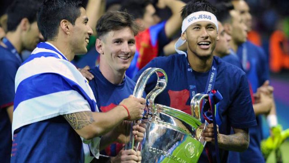 2015 feiert Neymar (rechts) gemeinsam mit Lionel Messi (mitte) und Luis Suarez (links) den Gewinn der Champions League. Messi und Suarez sind bereits in Miami …