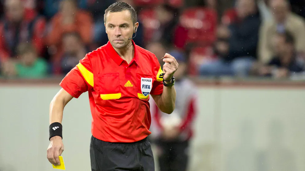 Stéphane Lannoy, le directeur technique délégué à l'arbitrage professionnel, a été convoqué par la Fédération française de football (FFF).