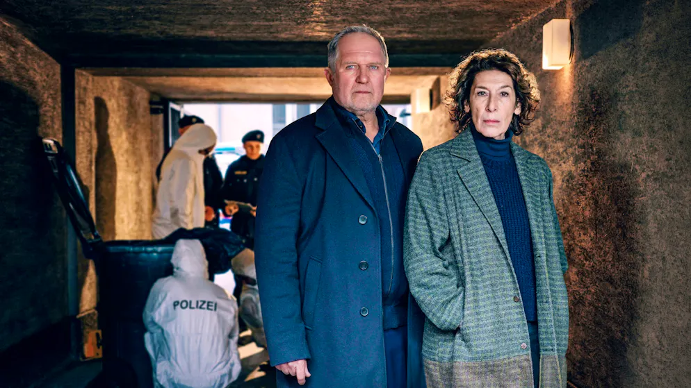 Was man über Harald Krassnitzer und Moritz Eisner wissen muss!. Moritz Eisner (Harald Krassnitzer) und Bibi Fellner (Adele Neuhauser) müssen im «Tatort: Dein Verlust» den Tod eines Nachtclubbesitzers aufklären. Moritz, der zur Tatzeit einen Filmriss hatte, gerät dabei selbst unter Verdacht.