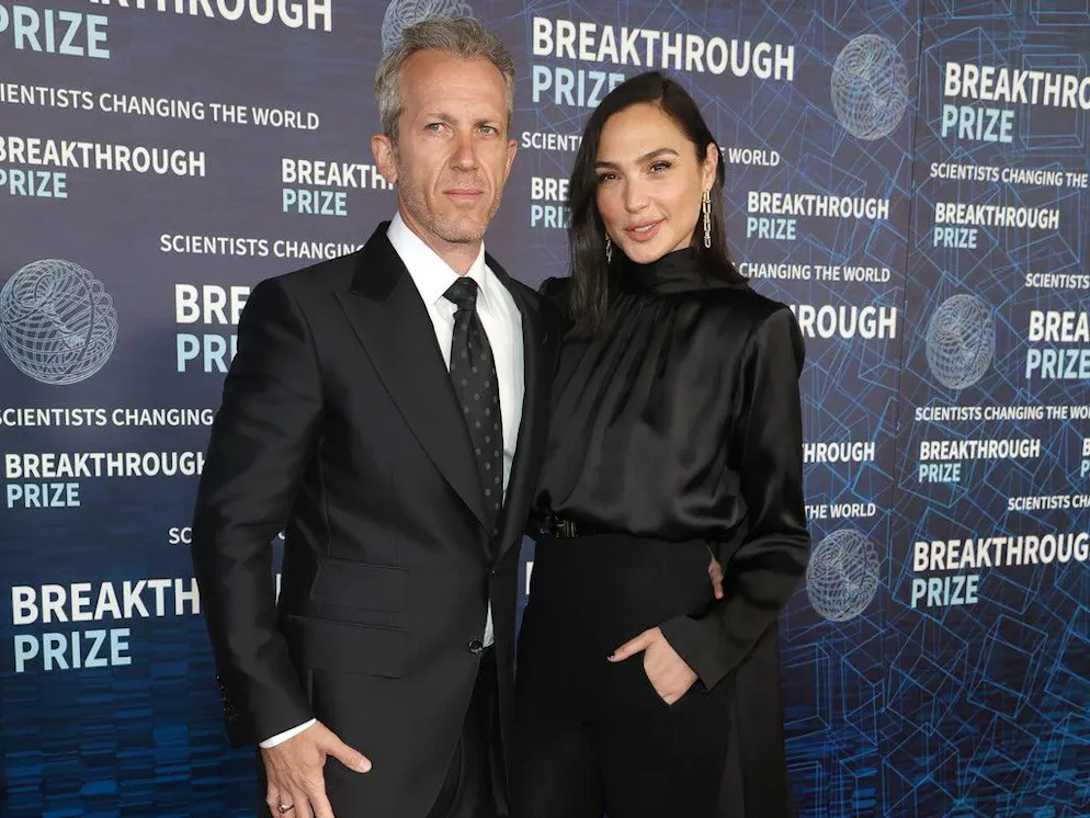 Gal Gadot et Yaron Varsano, 49 ans se sont mariés en 2008 et sont déjà parents de trois filles Alma, (12 ans), Maya (six ans), et Daniella (deux ans).
