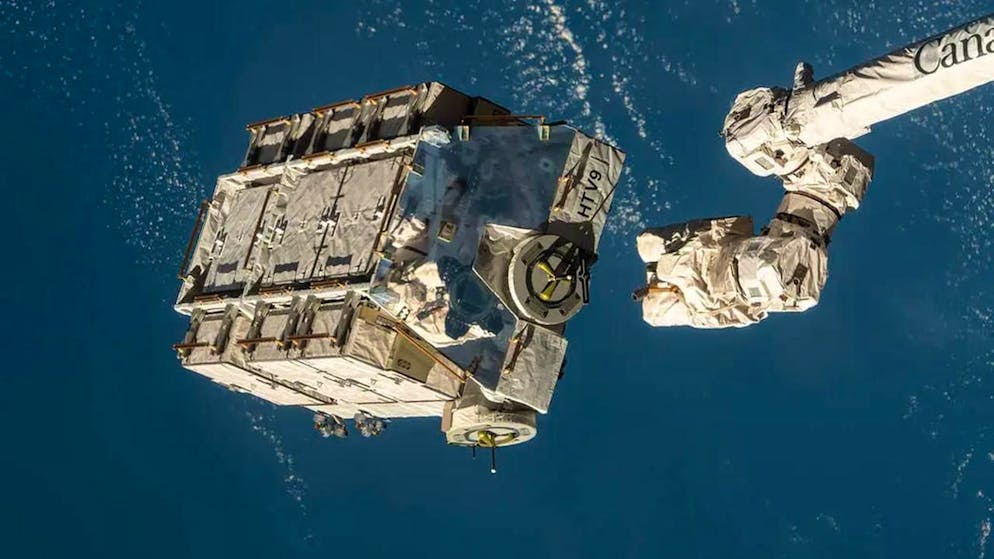 Eintritt zwischen 17.30 und 19.30 Uhr. Können uns die ISS-Trümmerteile gefährlich werden?