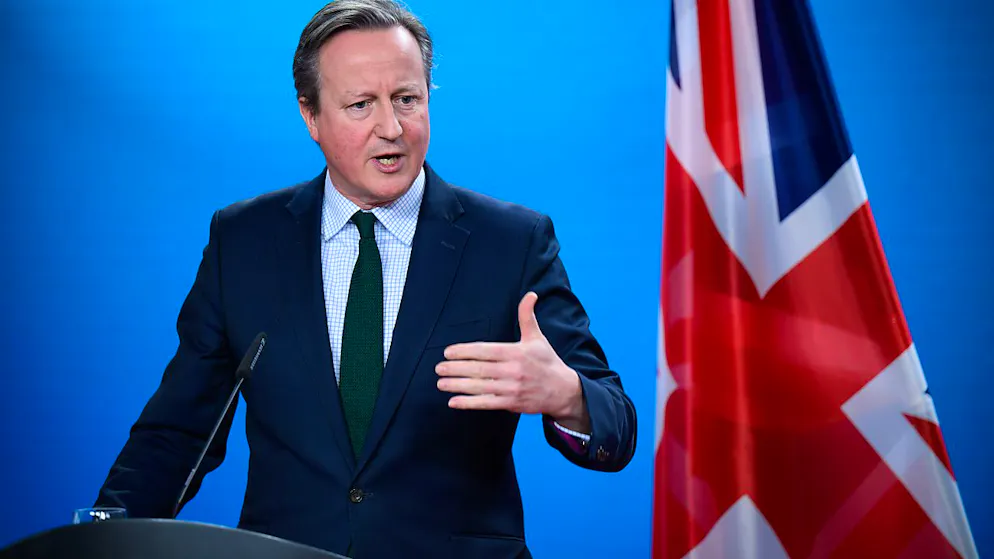 Guerra. Cameron: «Contrari all'invio di truppe occidentali in Ucraina»