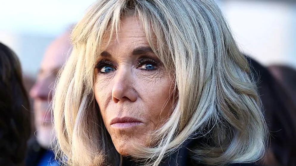 «Il y a des fadas». Brigitte, une femme transgenre? Macron réagit aux rumeurs