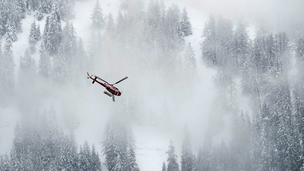 Numerosi mezzi sono stati dispiegati in Vallese nella ricerca dei due scomparsi (foto d'archivio)