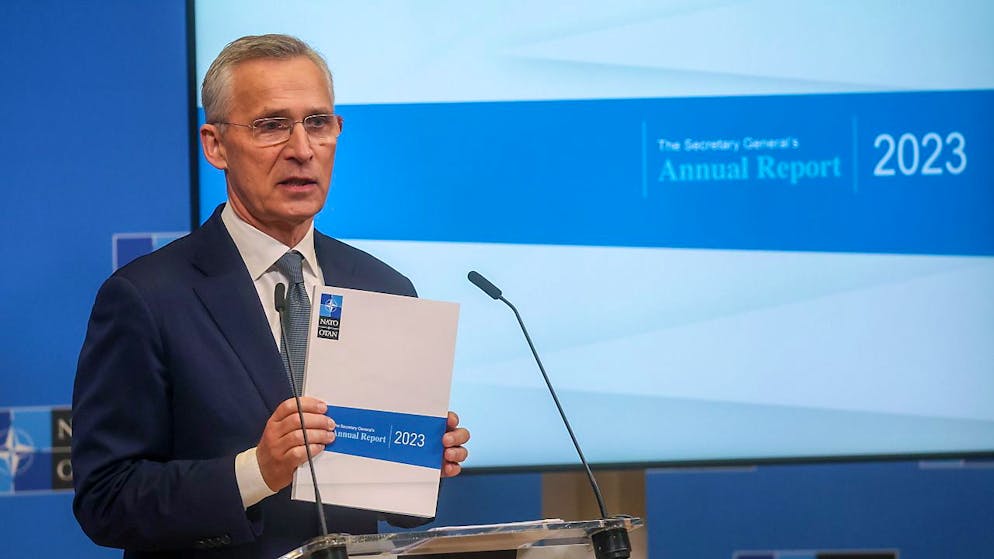 Les Ukrainiens ne manquent pas de courage mais de munitions, a martelé Jens Stoltenberg jeudi en présentant le rapport annuel de l'Otan.