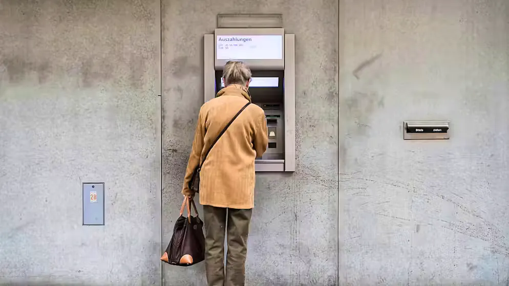 Retraits des avoirs de prévoyance. «Un affront» - Le PLR ne veut pas plus d'impôts