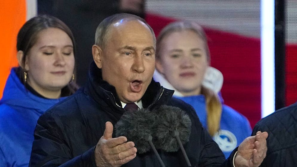 Vladimir Poutine est apparu lundi soir sur la place Rouge à l'occasion d'un concert pour les 10 ans de l'annexion de la péninsule de Crimée.