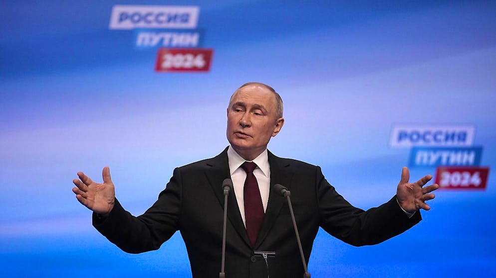 Russia. Putin: «Saremo più forti e nessuno ci intimidirà» e nomina per la prima volta Navalny
