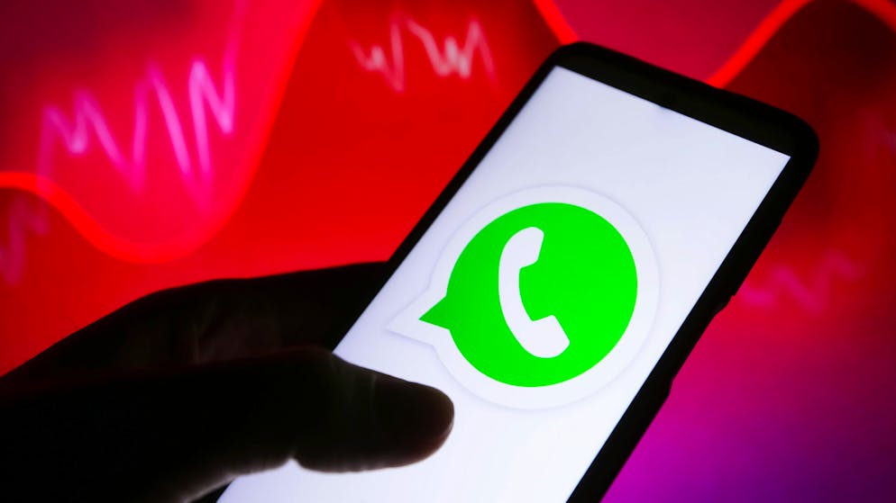 De plus en plus de personnes sont touchées par des appels frauduleux sur WhatsApp.