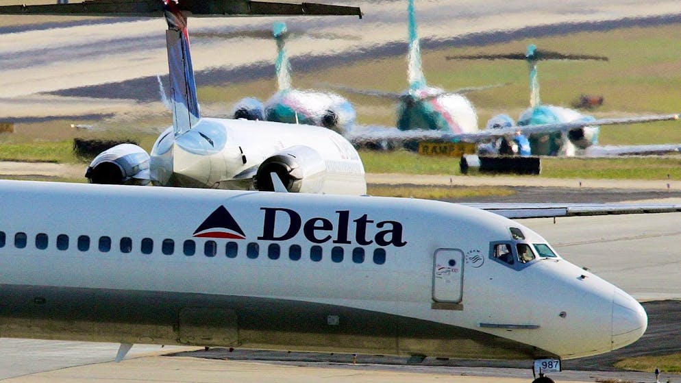 Jägermeister im Handgepäck. Pilot will betrunken über den Atlantik fliegen – und wandert ins Gefängnis