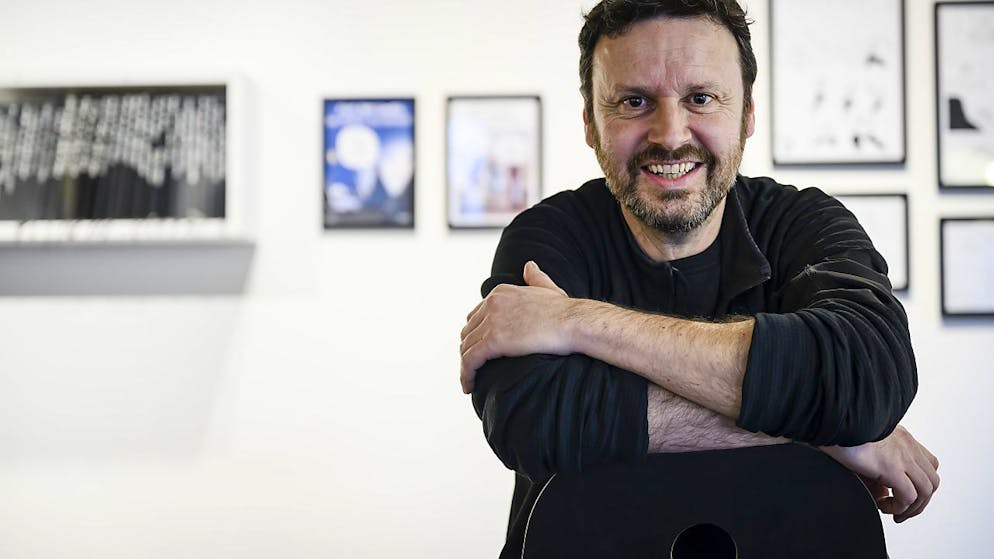 Le dessinateur de presse Pierre-Olivier Comment, dit Pitch, collabore entre autres avec Vigousse, Le Matin Dimanche, Heidi.news et Le Quotidien Jurassien.