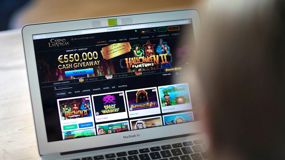 Aumentano i giocatori compulsivi in Svizzera