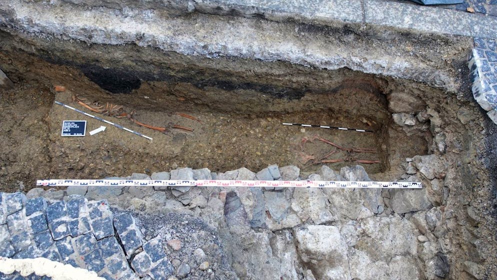 Piccolo colpo di scena durante lavori nel centro della città di San Gallo: sono state scoperte ossa umane risalenti all'Alto Medioevo