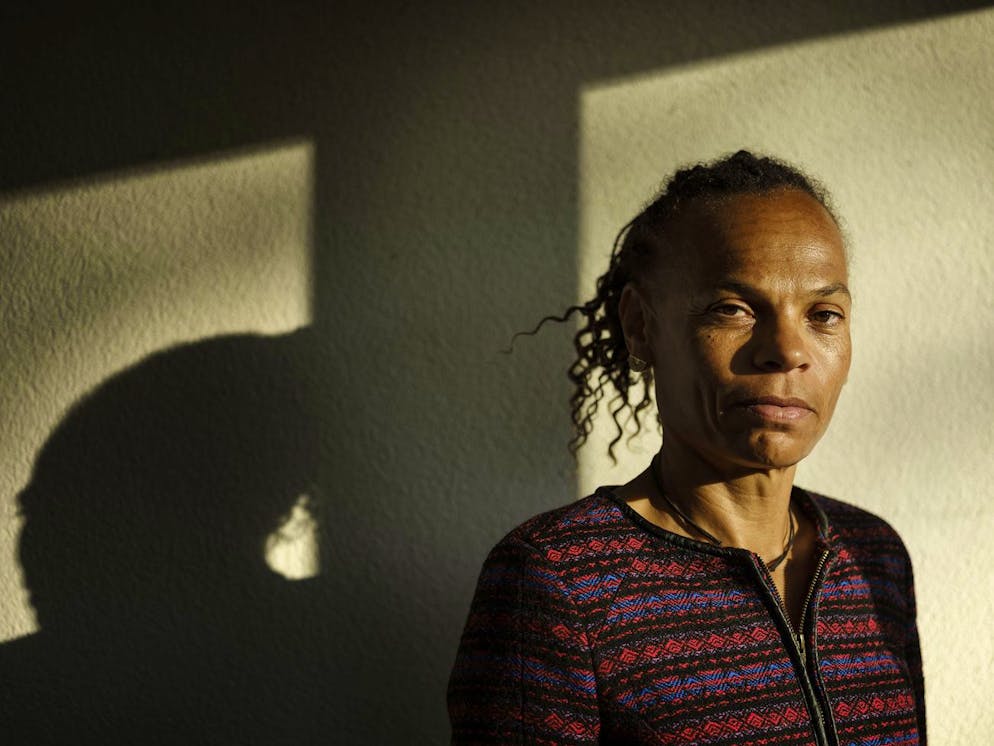 Patricia Danzi, Direktorin der Direktion fuer Entwicklung und Zusammenarbeit DEZA, portraitiert am 8. Oktober 2020 in ihrem Buero am Hauptsitz der DEZA in Bern. (KEYSTONE/Christian Beutler)