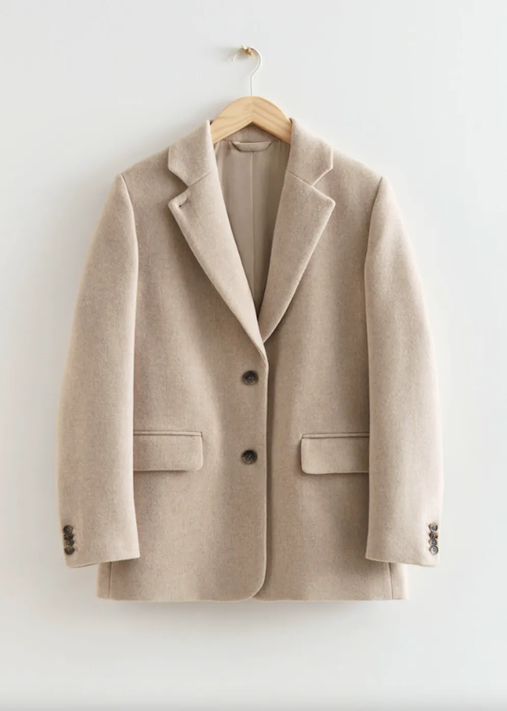 1. Trend: Oversized-Blazer. Beiger Oversize-Blazer aus Wolle von & Other Stories für 299 Franken.