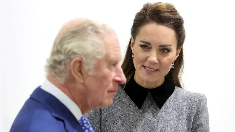 Er tut es auch für Kate. Charles nimmt überraschend am Ostergottesdienst teil