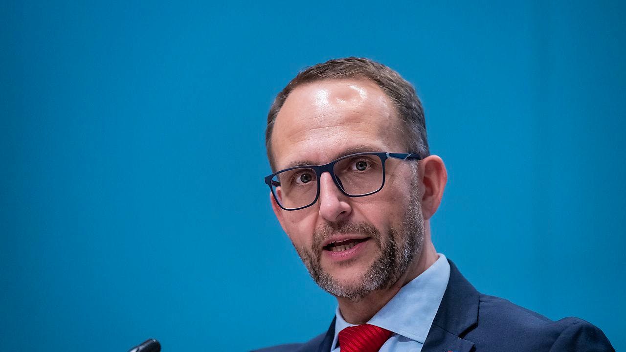 Regierung. Norman Gobbi gibt Leitung der Tessiner Kantonspolizei ab