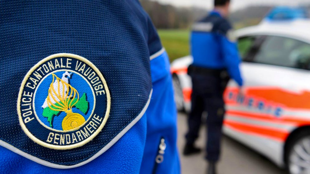 Rapidement sur place, les services de secours ont fait évacuer l’immeuble. Les premières mesures d’enquête ont permis de retrouver un corps, sans vie, de sexe masculin (image d'illustration).