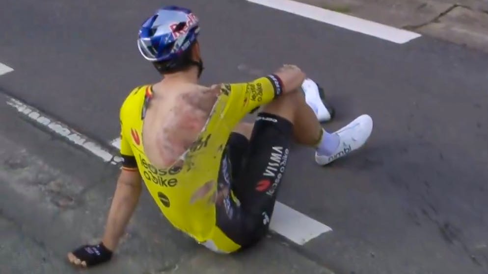 Rêve brisé. Plusieurs fractures pour Van Aert, victime d'«une chute horrible»