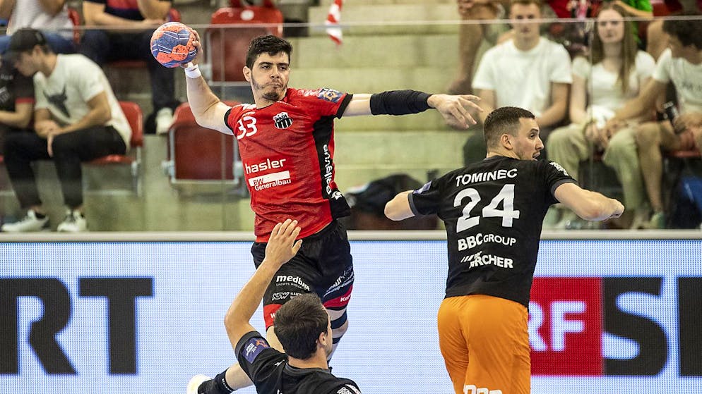 Pfadi Winterthur (Moustafa Hadj Sadok) setzt sich zum Auftakt in die Viertelfinal-Serie souverän gegen Suhr Aarau durch