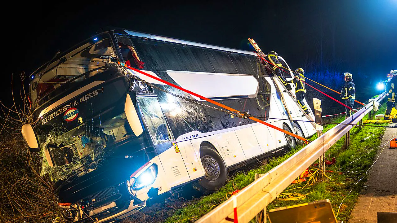 Deutschland. Erneut schweres Busunglück im Osterreiseverkehr