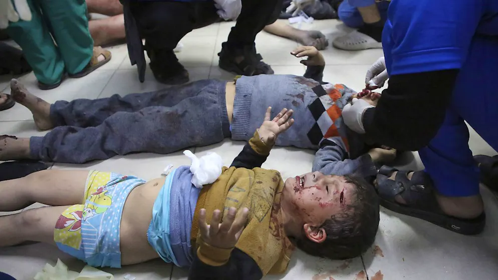 Raids israéliens et drame lors d'une distribution d'aide à Gaza - Gallery. Le Hamas a annoncé samedi un nouveau bilan de 32'705 personnes tuées dans la bande de Gaza depuis le début de la guerre. En 24 heures, 82 morts supplémentaires ont été recensés, selon le Hamas, qui fait aussi état de 75'190 blessés en près de six mois de guerre.