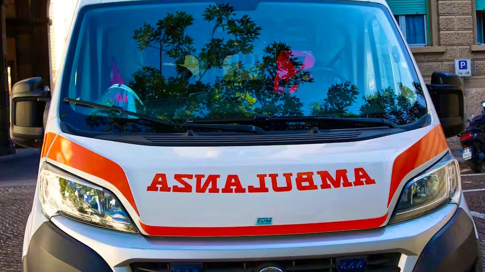 Piémont. Une Ferrari aux plaques suisses se crashe: deux morts